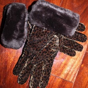 Cheetah Gloves